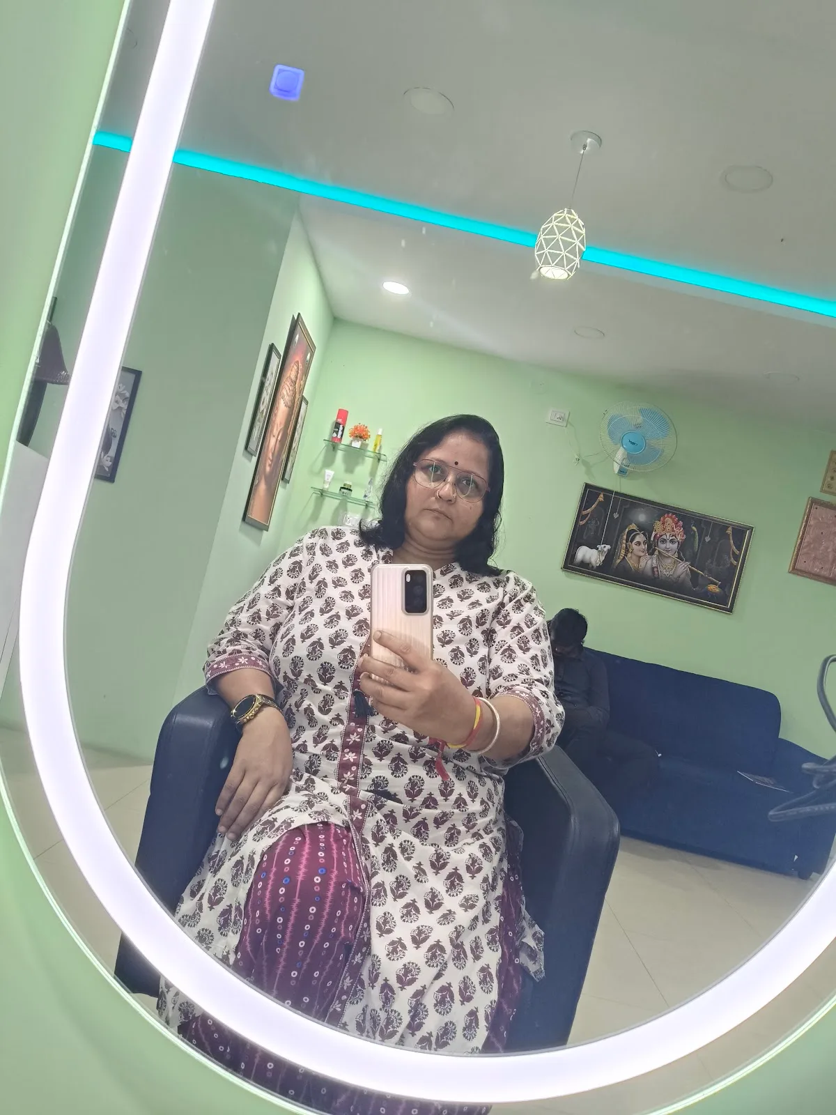 ANV UNISEX SALON