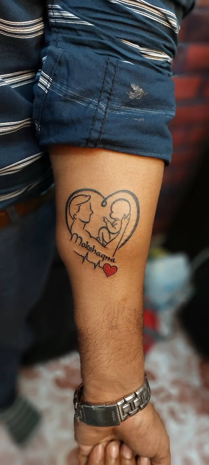 THAMIZHAN TATTOOS (தமிழன் பச்சை குத்தும் இடம்) (டாட்டூ சாப்)