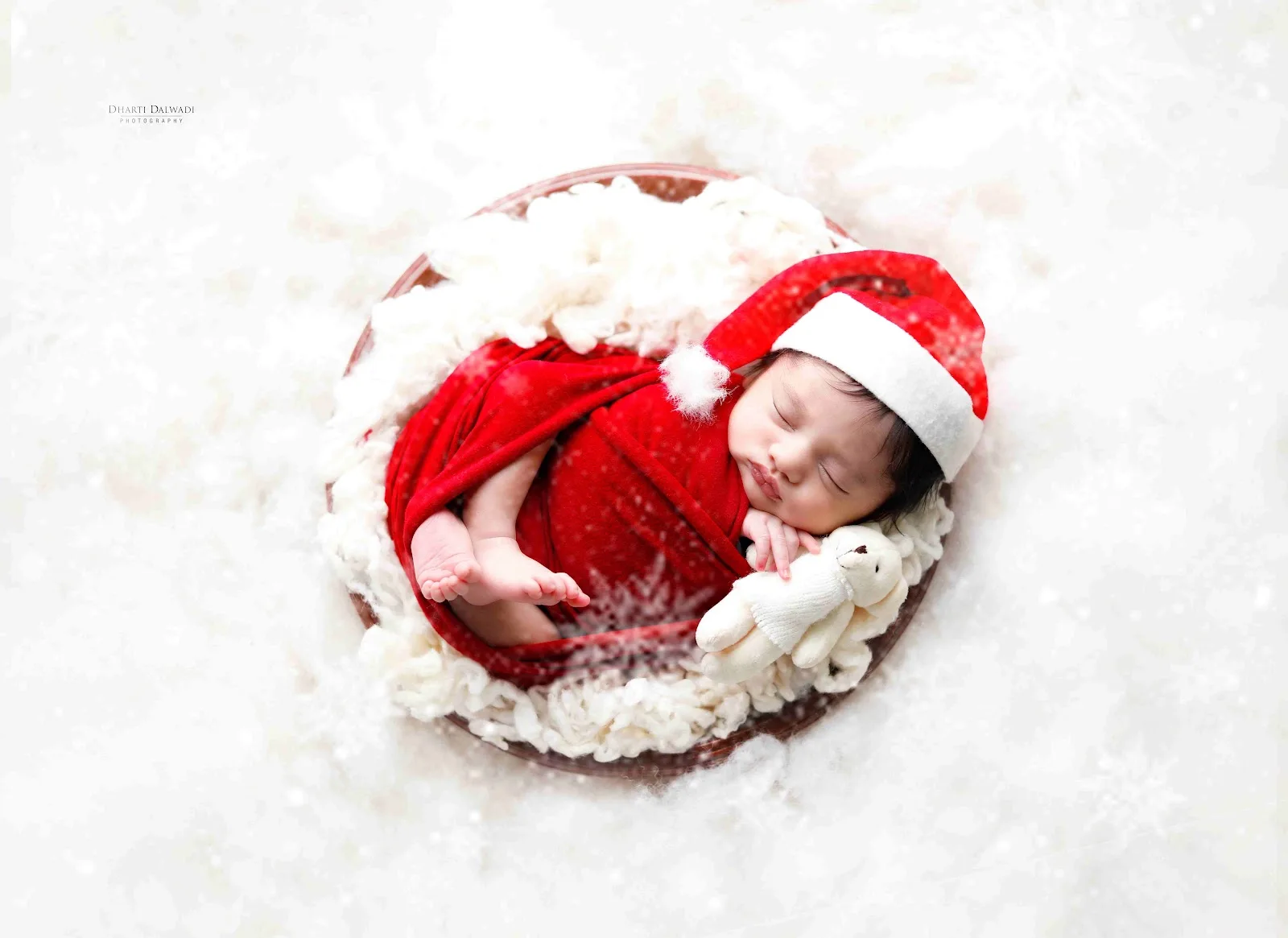 Dharti Dalwadi Photography - New born photography | Maternity photography | Baby photography in Vadodara