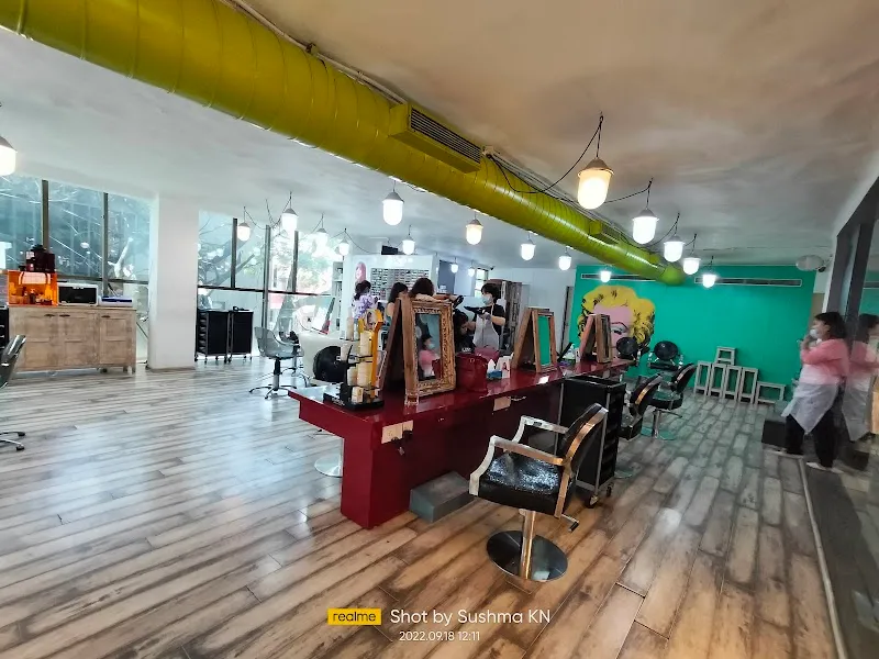 BBLUNT Salon - Indiranagar, Bengaluru