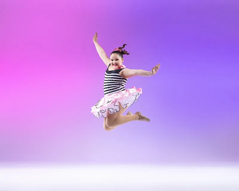Earle Cobb Dance Studio Inc