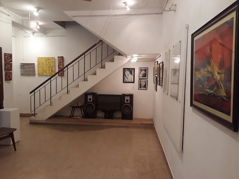 Peepletree Art Gallery