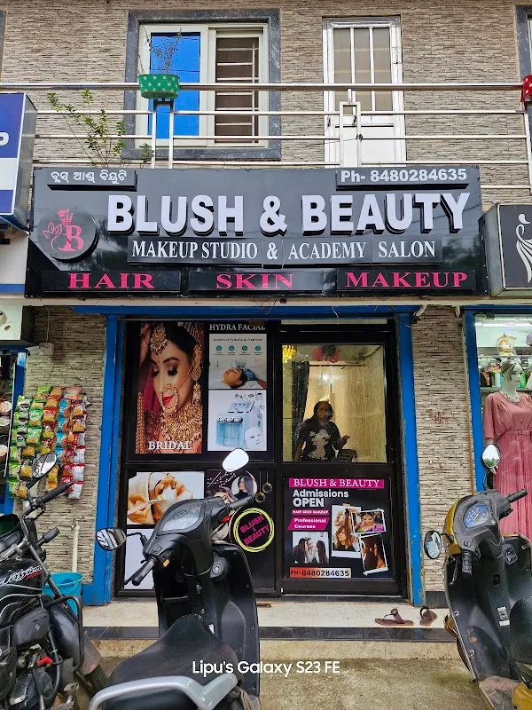 Blush & Beauty Makeup Studio & Accademy Salon