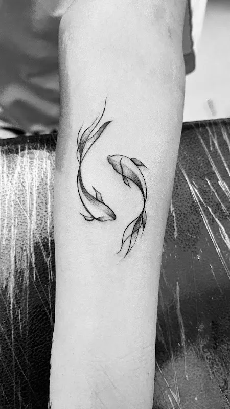 LUCKY TATTOO STUDIO & ART SCHOOL