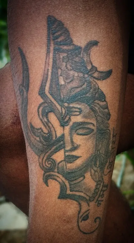 THE INK FASHION TATTOO