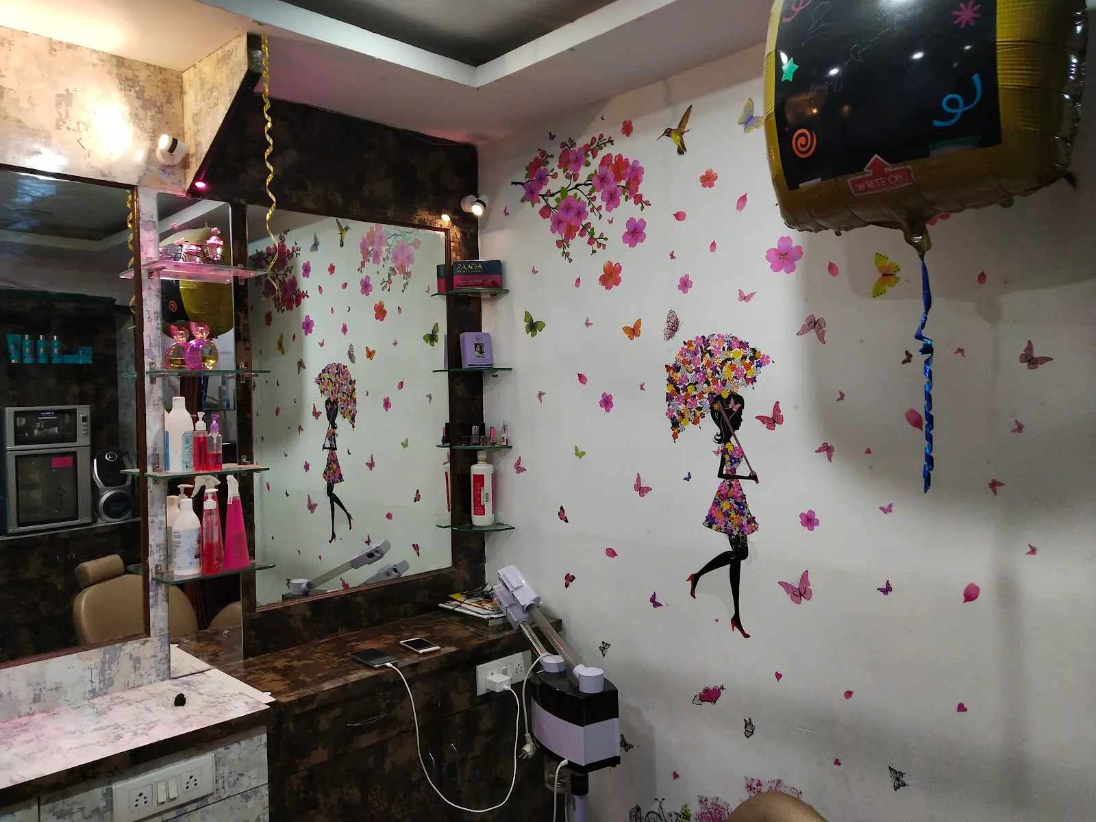 FB Beauty Salon