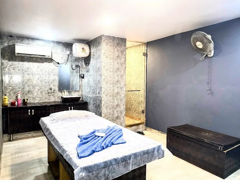 D VEDANTAA SPA MASSAGE