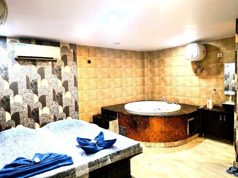 D VEDANTAA SPA MASSAGE