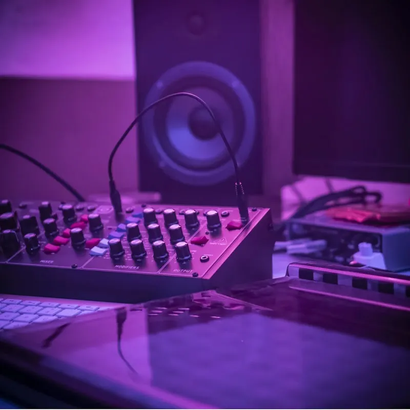 Trap Beat Records | Music Production Courses & Recording Studio in Delhi
