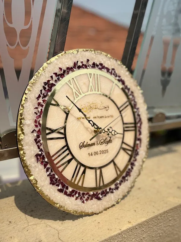 Resin gift art