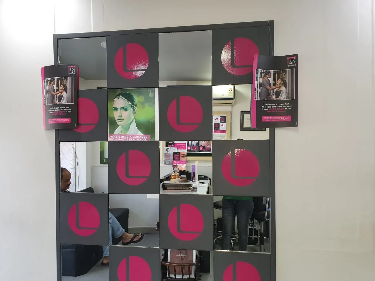 Lakme Salon in Subhash Road,Dehradun