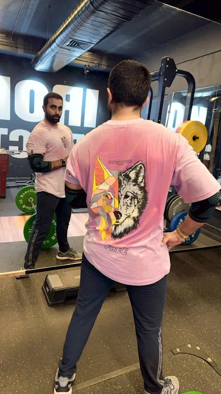 IRON ADDICTS TRAINING STUDIO