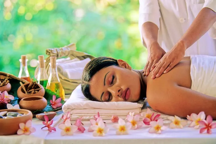 Rose Spa - Best spa in Punjabi Bagh,Spa Near Me,Massage Center in Punjabi Bagh