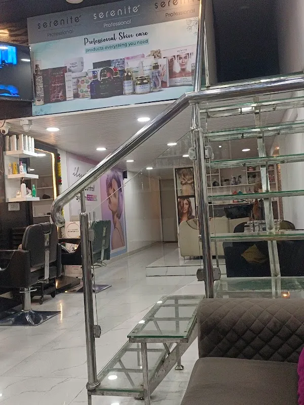 Final Touch Unisex Salon