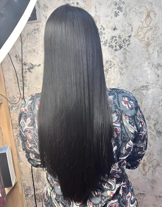 SAPNA MAKEOVERZ