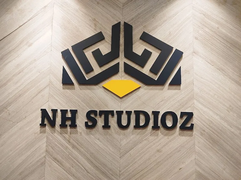 NH STUDIOZ