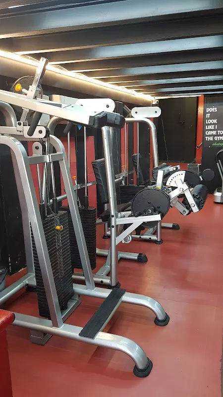 SUPERB FITNESS CENTRE