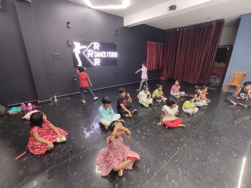 RRR DANCE STUDIO