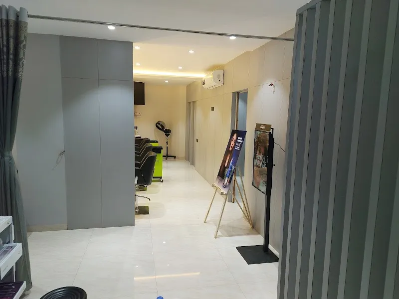Tress And Beauty Salon