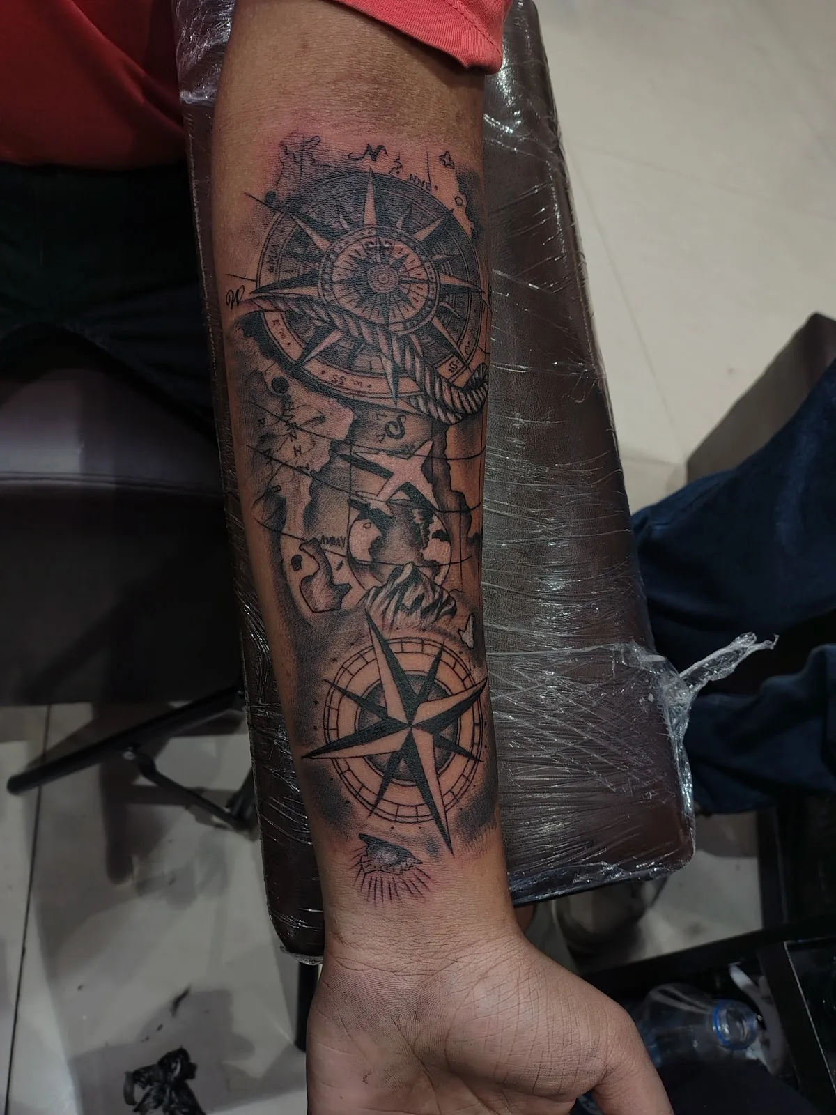 skull tattoo studio