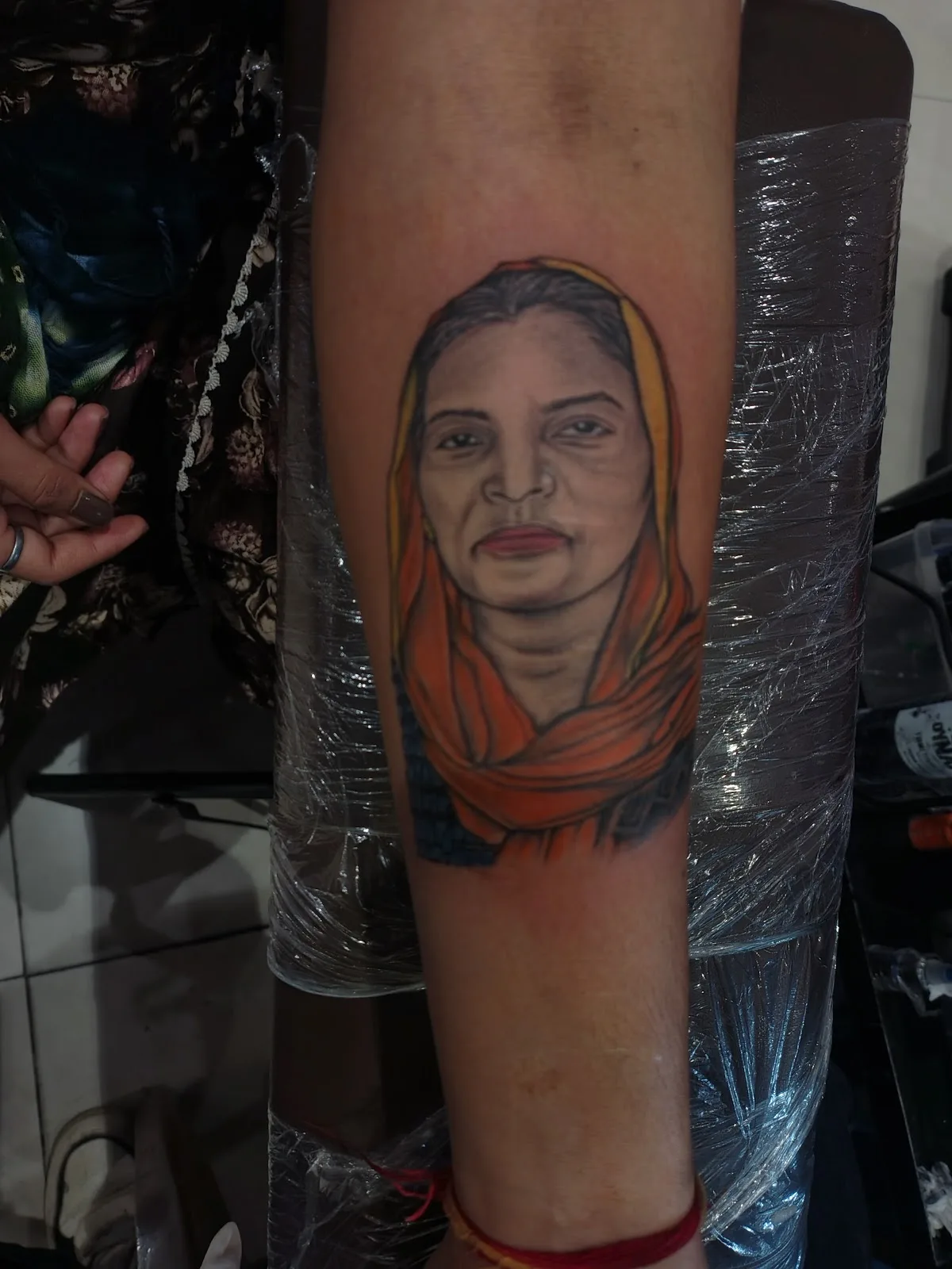 skull tattoo studio