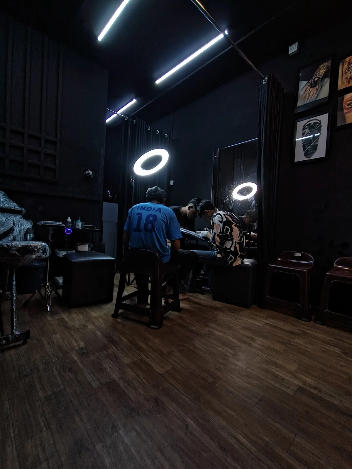 skull tattoo studio