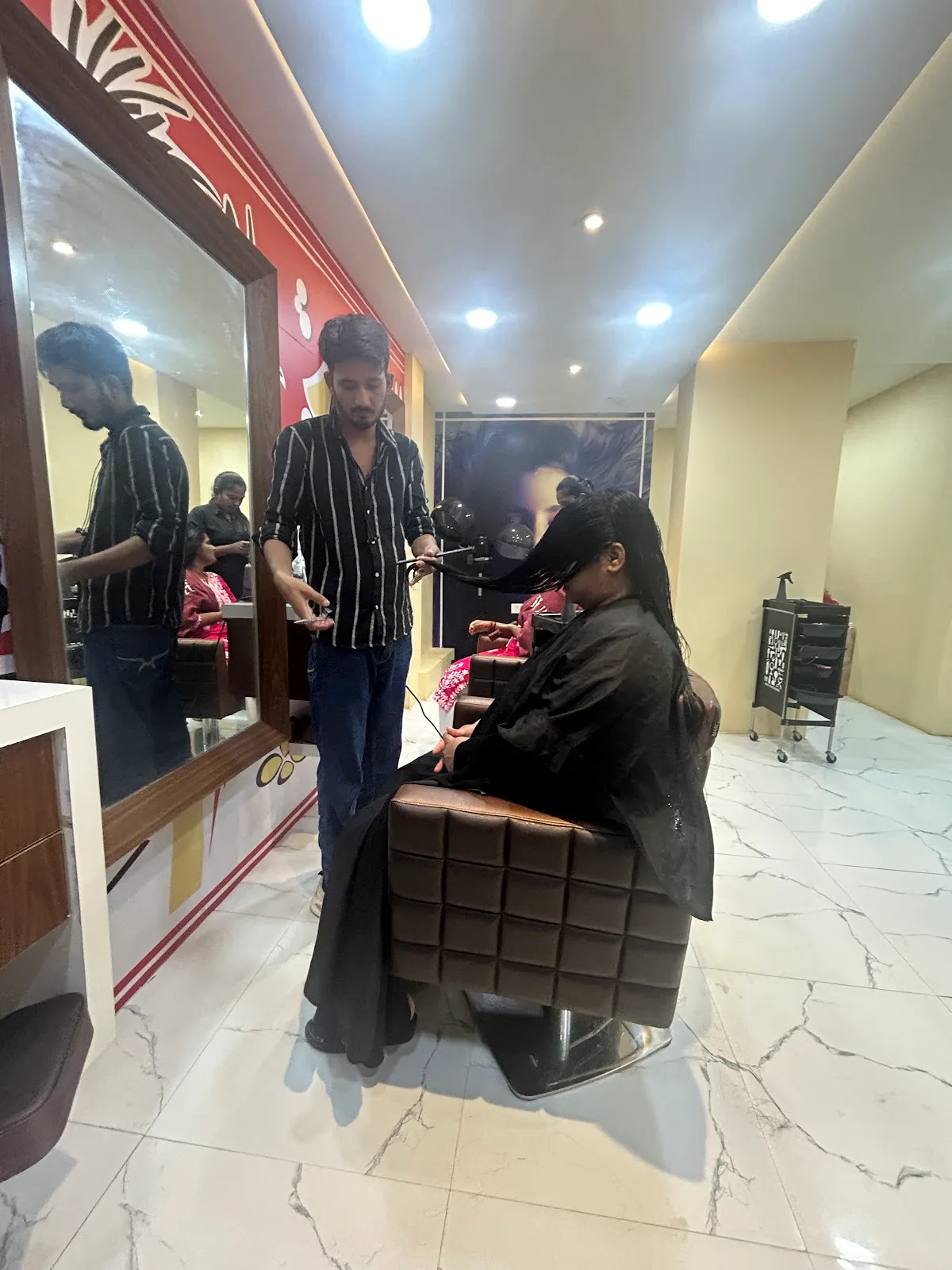 Jawed Habib Hair & Beauty Salon