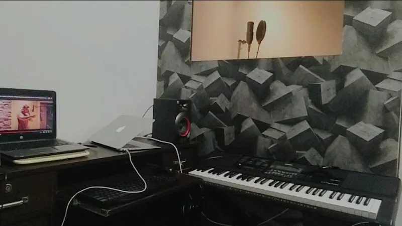HEER MUSIC STUDIO