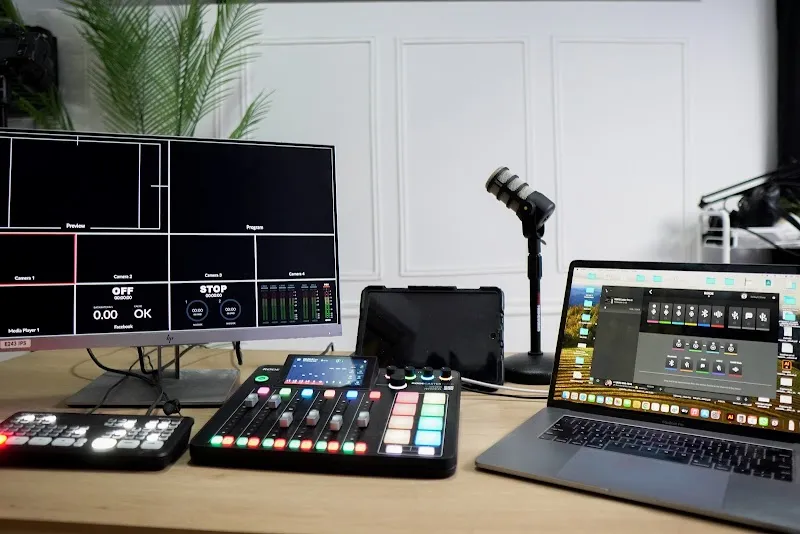 Mitarget, Estudio para Podcast, Fotografia y Contenido