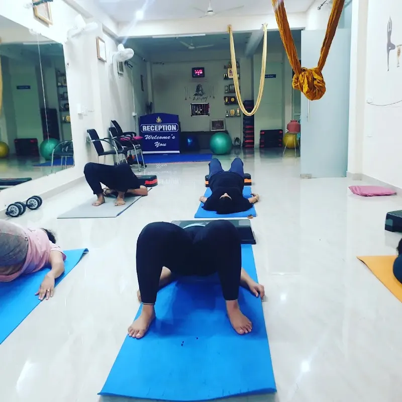 Best Yoga Classes in Jaipur - VYS Academy