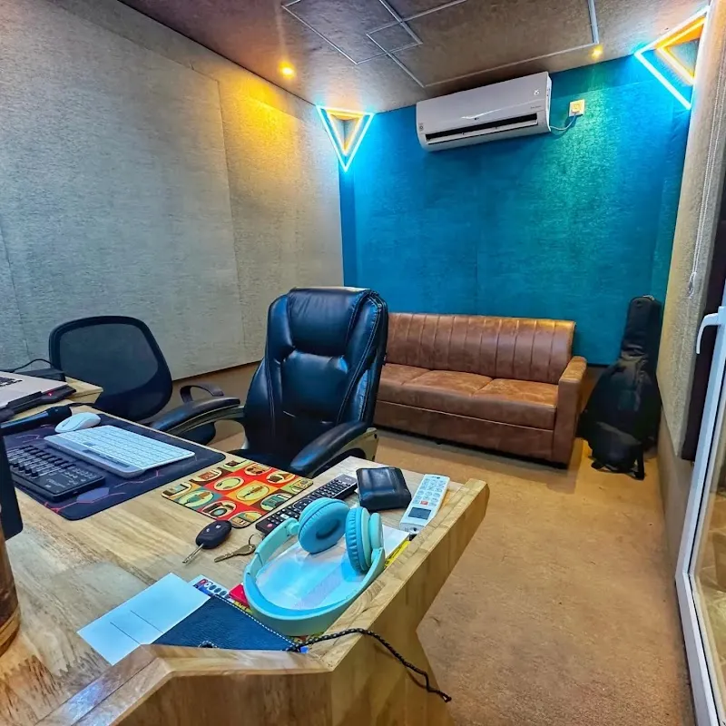 ARK Record Inn