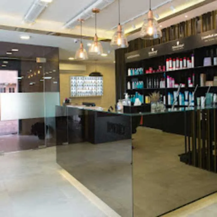 Bounce Salons, Banjara Hills