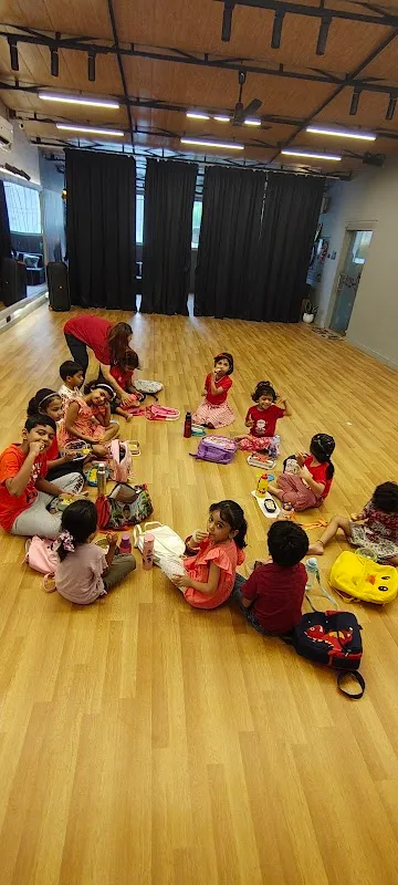 Beena’s Zumba & Dance Studio | Best Zumba & Dance Classes in Borivali & Dahisar for Ladies and Kids