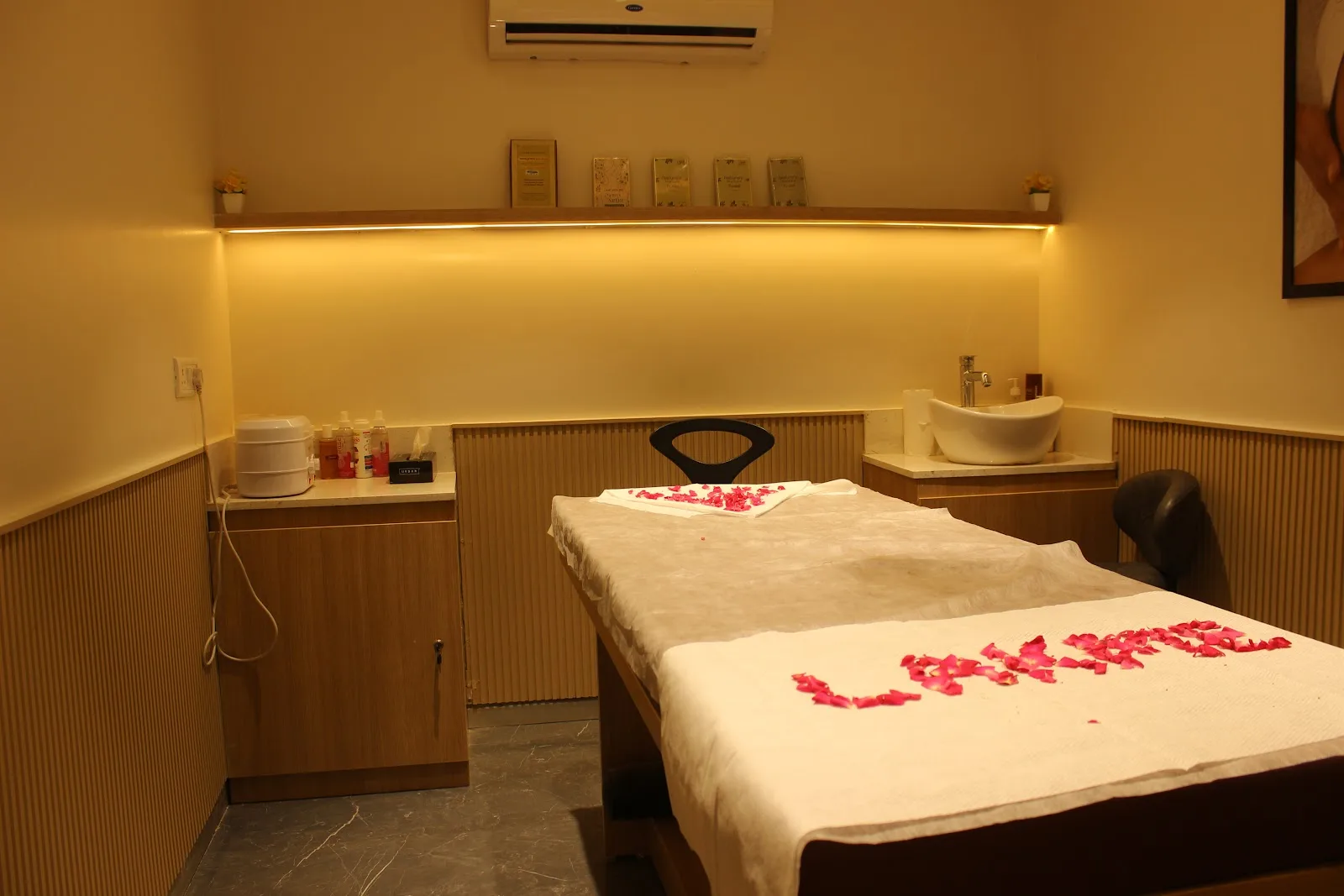 Lakme Salon in Balfour Road,Kilpauk,Chennai