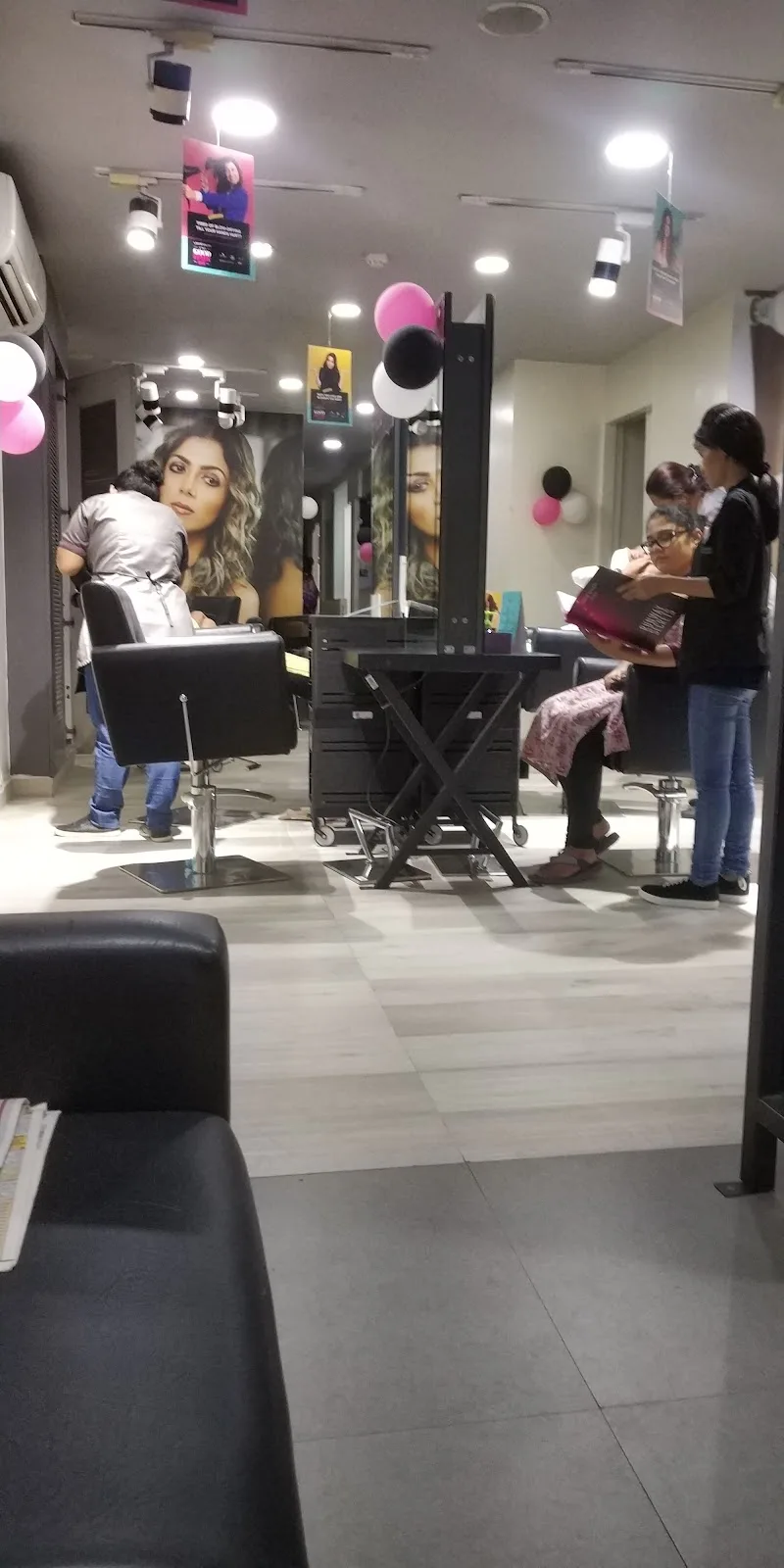 Lakme Salon in Balfour Road,Kilpauk,Chennai