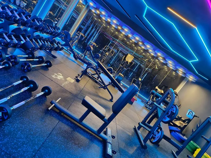 HELLO DANCE STUDIO & FITNESS GYM