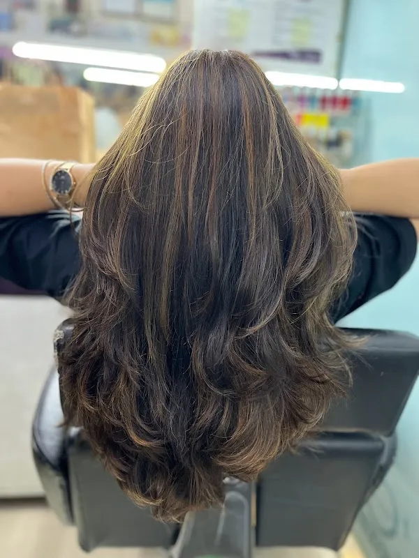 VIVA SALON & ACADEMY