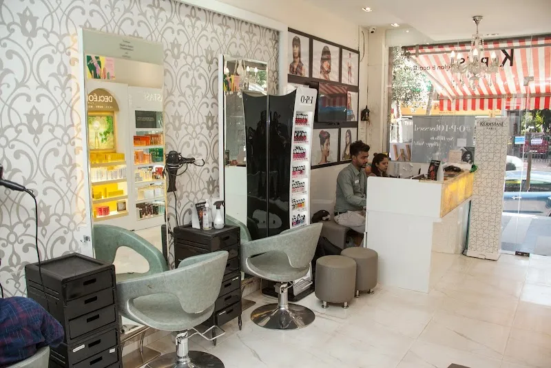 Kapil's Salon - Borivali