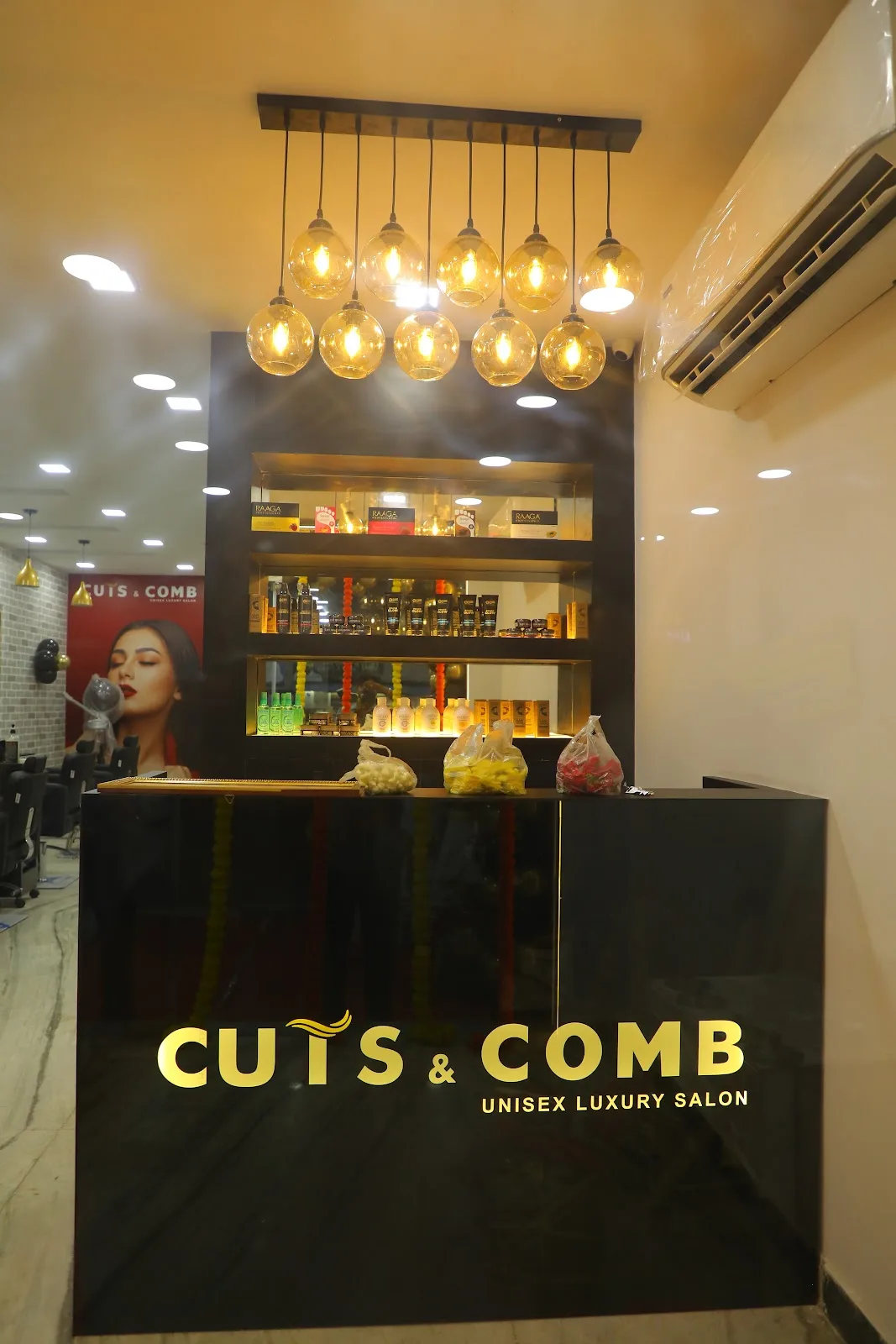 CUTS & COMB Salon Perambur