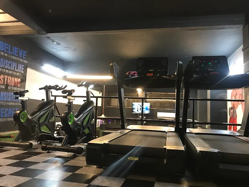 A1 Lift & Fit Hub Unisex Gymnasium
