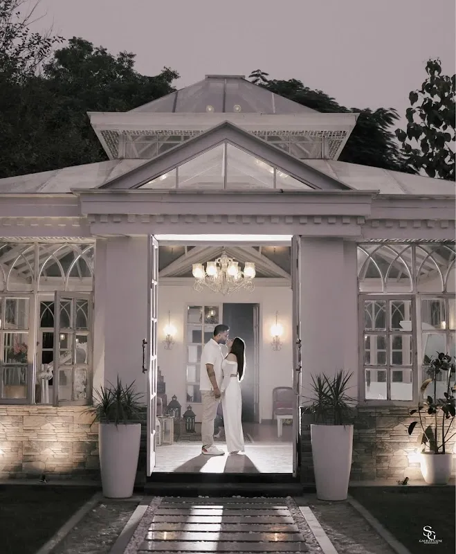 The Picture Villa