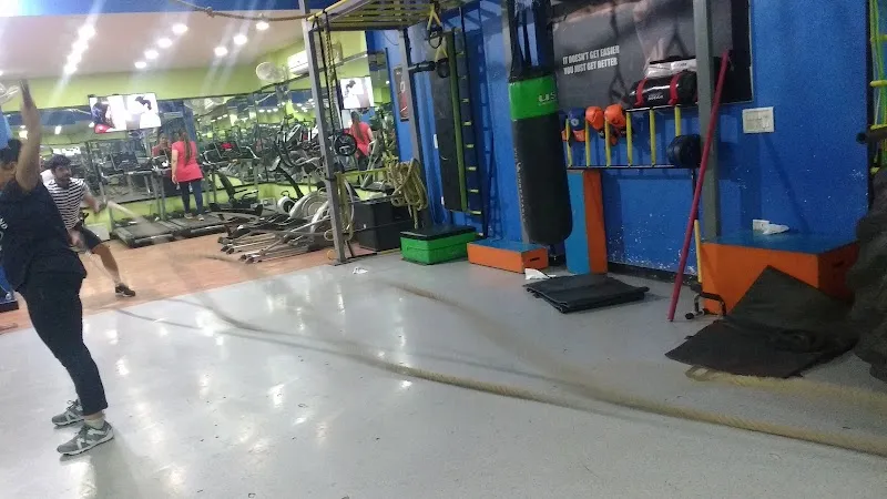 CROSSFIT YARD