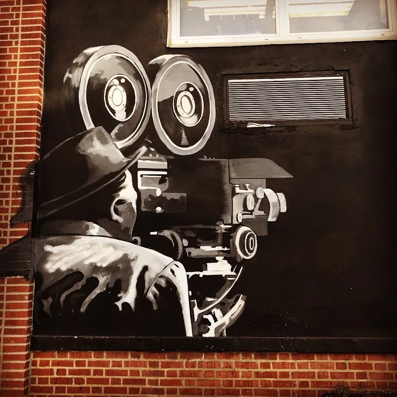 Q Studios LIC