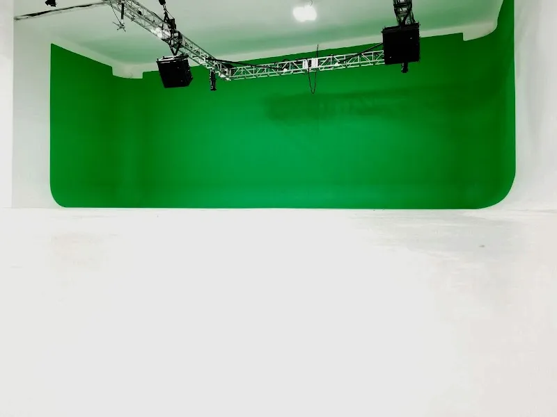Q Studios LIC