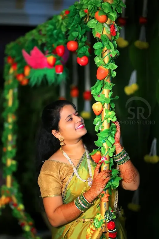SR PHOTO STUDIO
