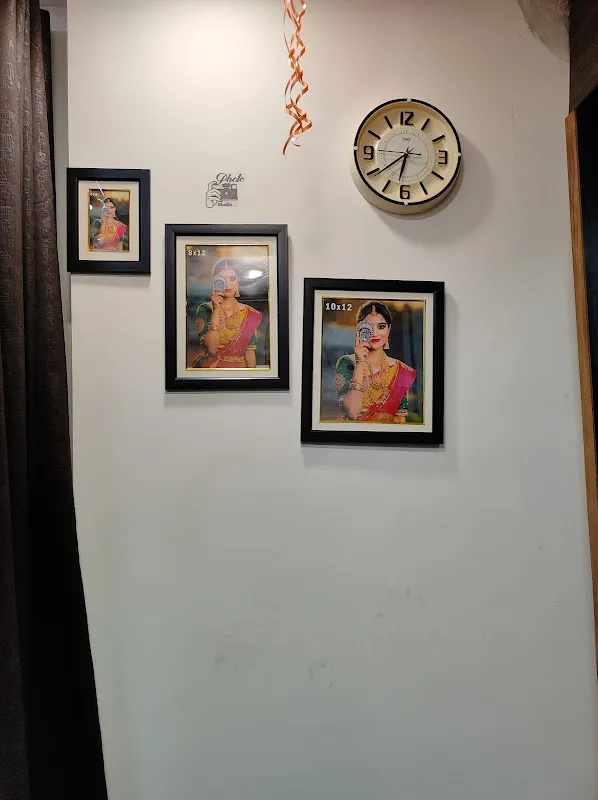 SR PHOTO STUDIO