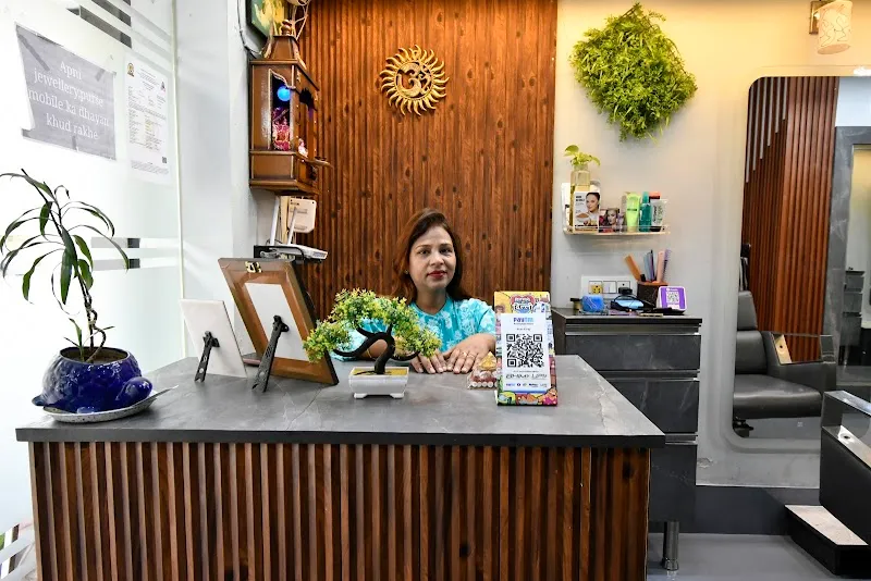 Shringhar Beauty Parlour & Training Centre