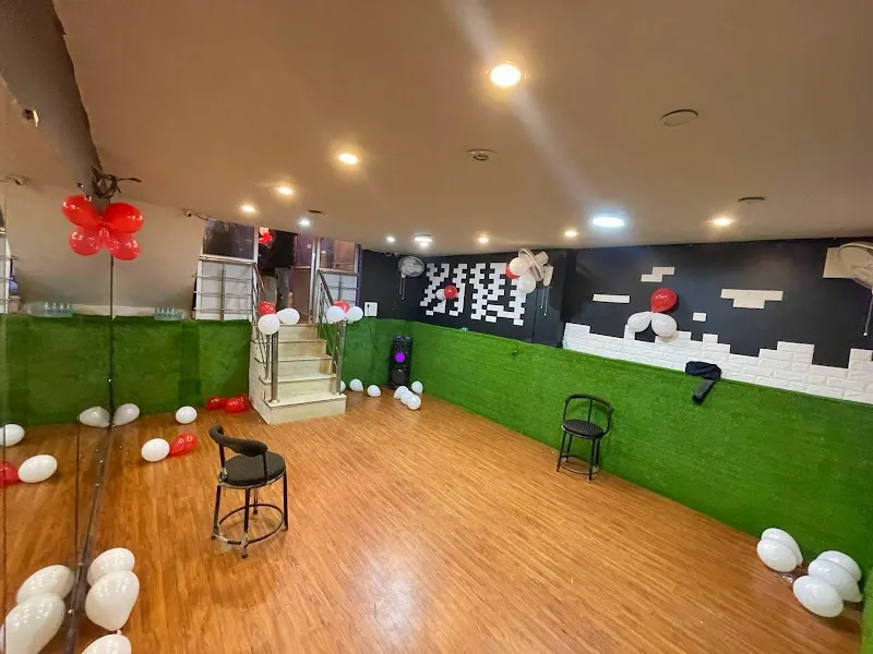 Dancer's Garage