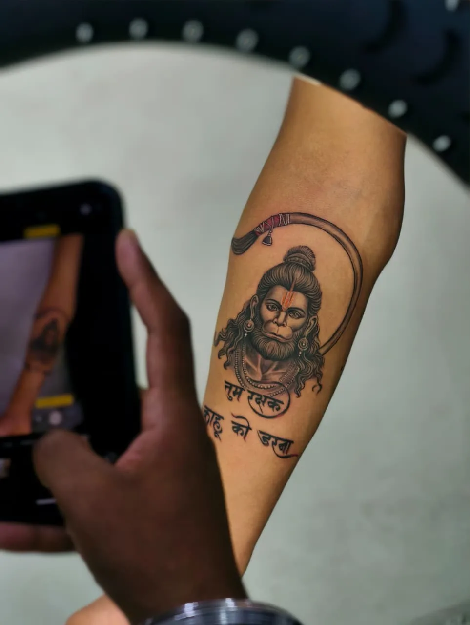 MAX TATTOOZ & PIERCING