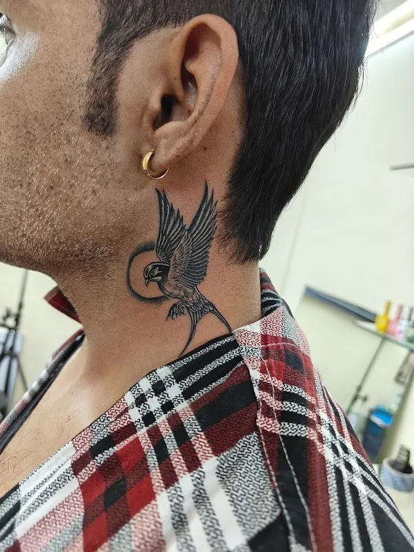 BLUE DOT TATTOO AND ART ACADEMY